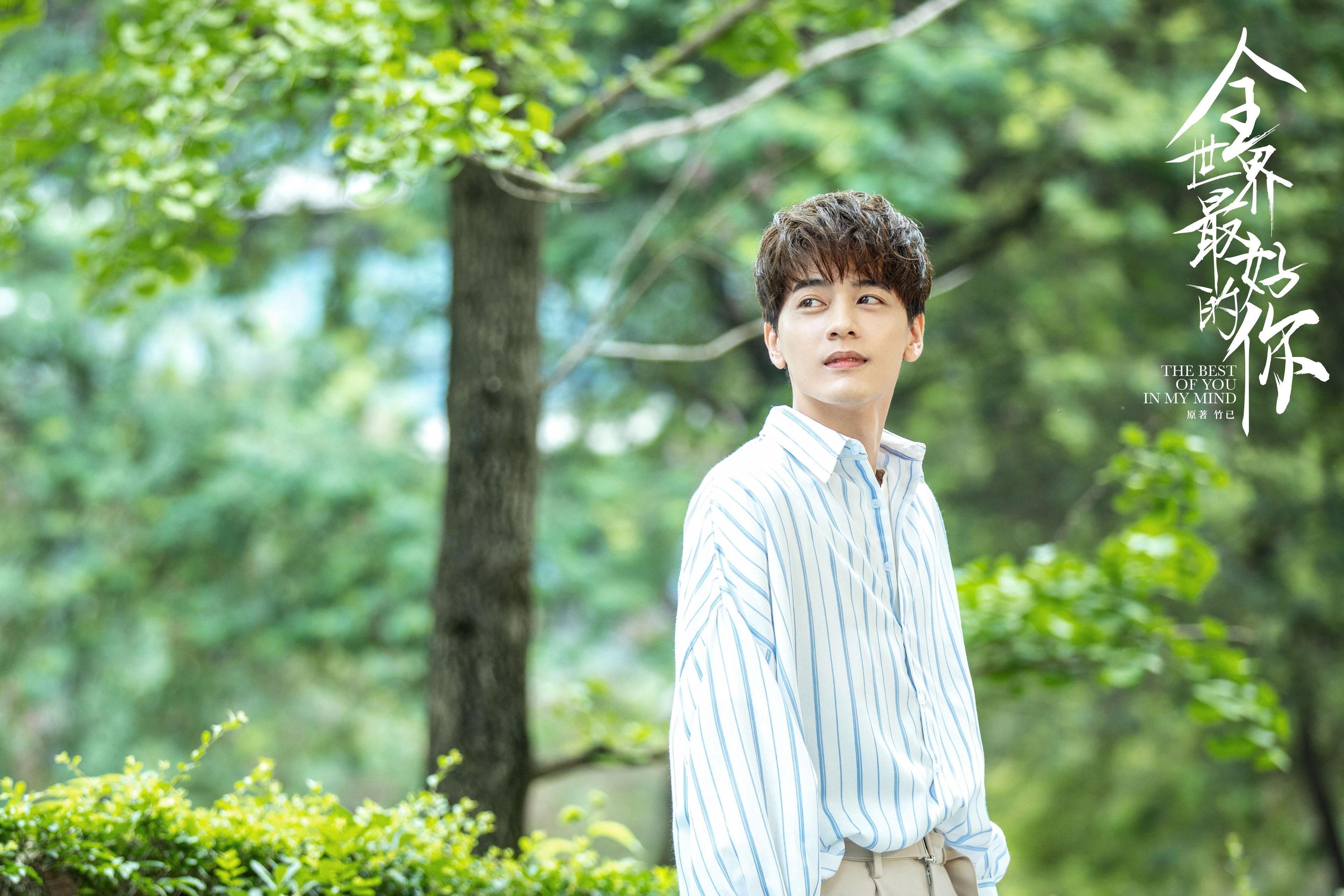 -南非女泳将展现速度与技巧，南非游泳王妃