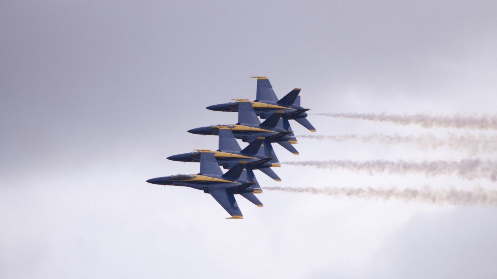 九游下载中心-德甲前锋冲击金靴榜，射手之争白热化，德甲金靴小钢炮